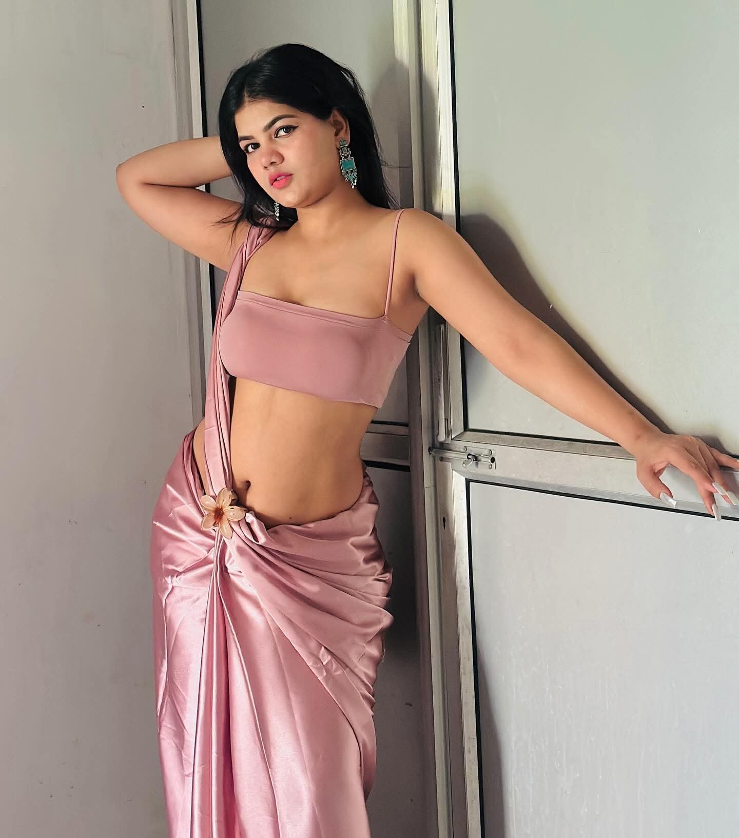 VIP Noida Call Girls in Sector 73 Noida 📞8826744196 VIP College Girl & Models Escorts 24/7